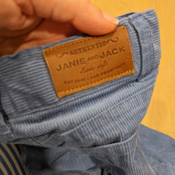 Corduroy pants with deer embroidery - Picture 3 of 6